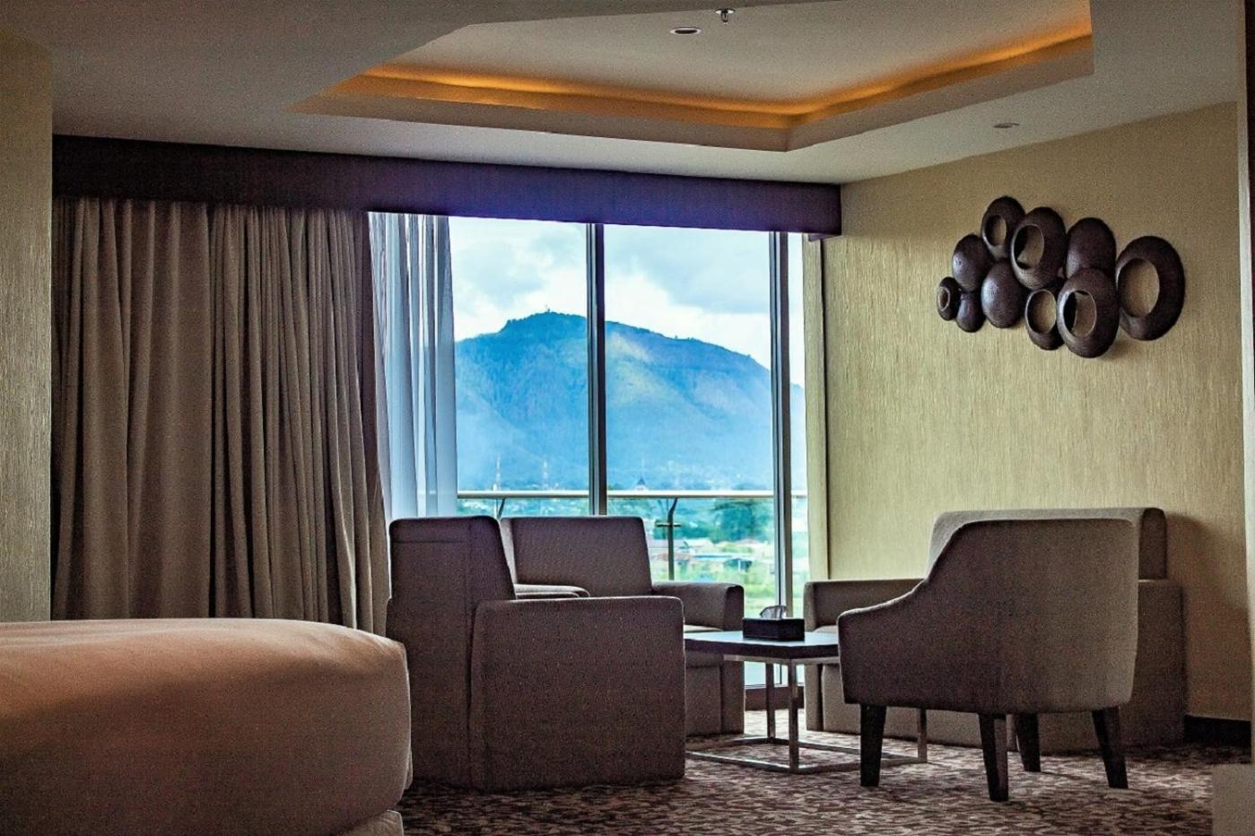 Labersa Hotel & Convention Center Toba Balige Eksteriør billede