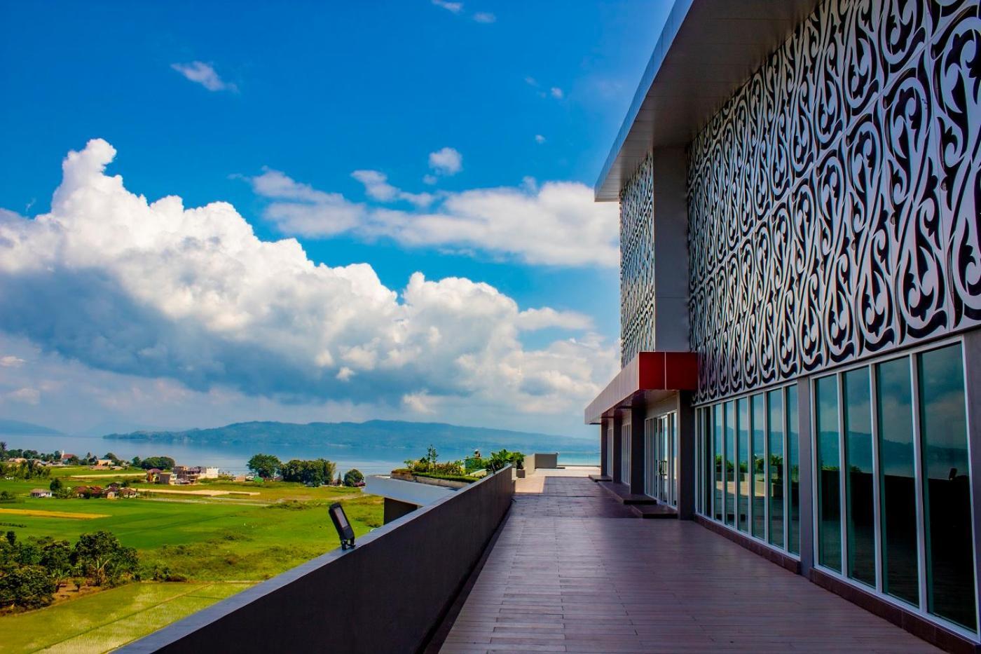 Labersa Hotel & Convention Center Toba Balige Eksteriør billede