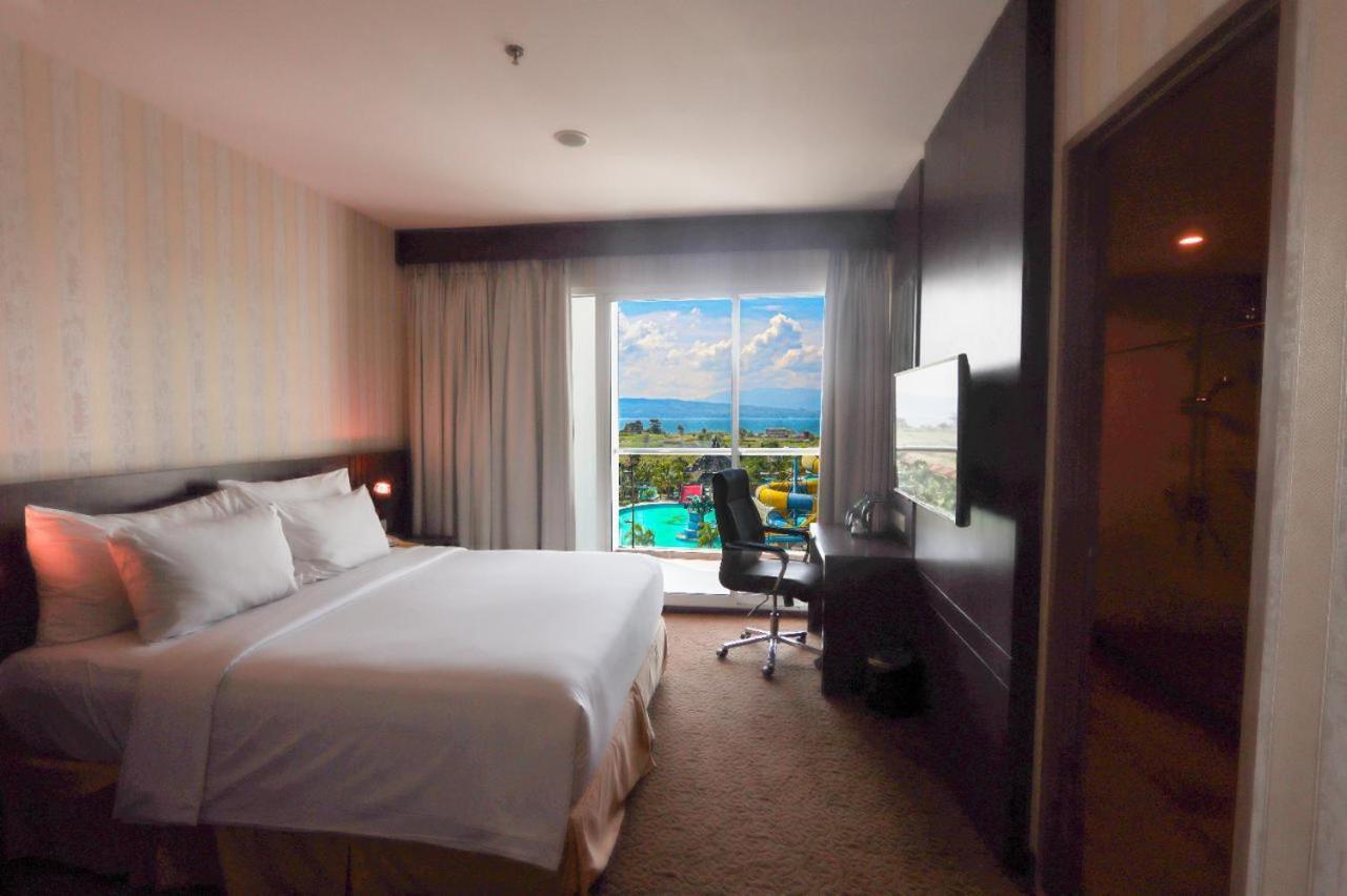 Labersa Hotel & Convention Center Toba Balige Eksteriør billede